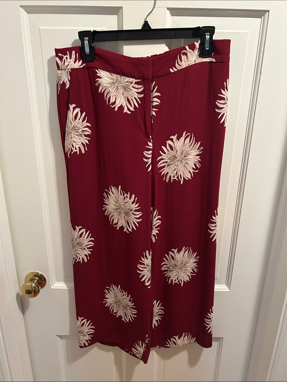 Ann Taylor Burgundy Cropped Floral Wide-Leg Pants